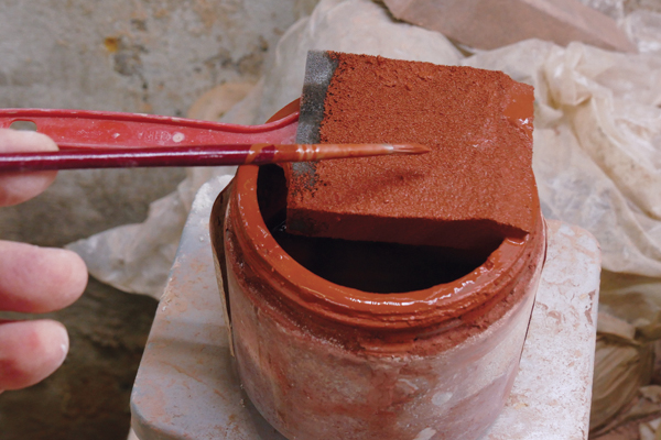 3 Load your brush directly from the loaded sponge brush.