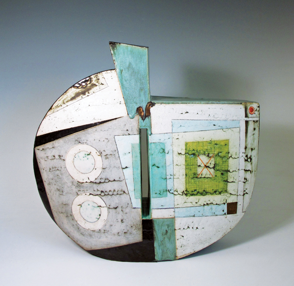 1 Sheryl Zacharia’s Beach Breeze, 21½ in. (55 cm) in width, handbuilt sculpture clay, terra sigillata, oxides, glaze, fired to cone 5.