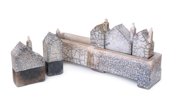 2 Sarah McCormack’s raku cottages with base, 7¾ in. (20 cm) in length, raku-fired ceramic. Photo: Felicity Bell.