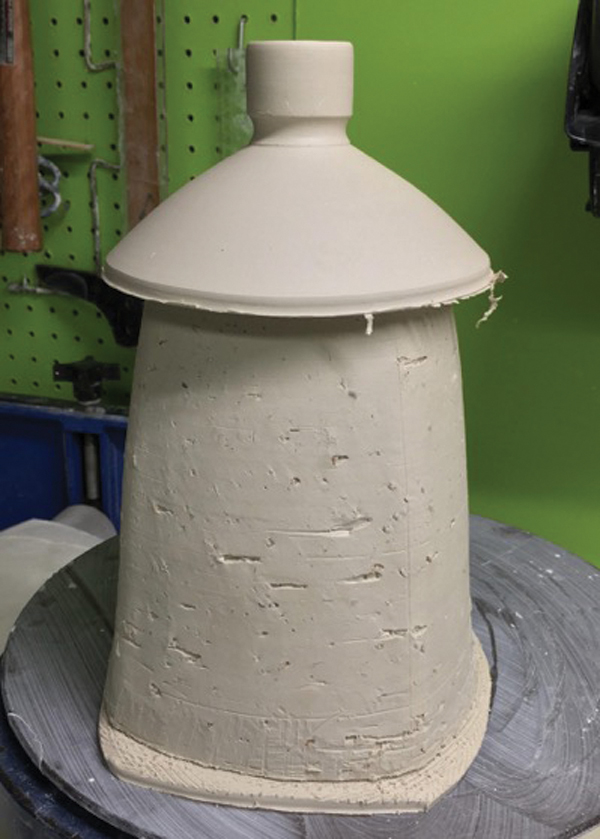 9 Assemble the parts of the decanter and wrap them in plastic for 24 hours.
