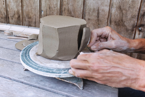 1 Begin by faceting the sides of the teabowl.