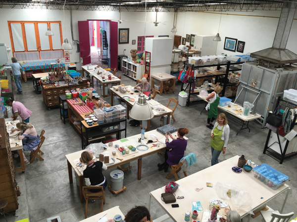 12 Barro.Co Clay studio’s general work space in San Miguel.
