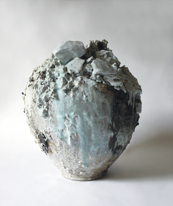 5 The Moon Jar, White, 22 in. (55 cm) in height, stoneware, 2013.