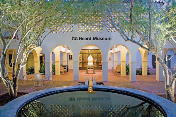 2 Heard Museum entrance with Allan Houser sculpture, Earth Song, 1978. Photo: Craig Smith. 