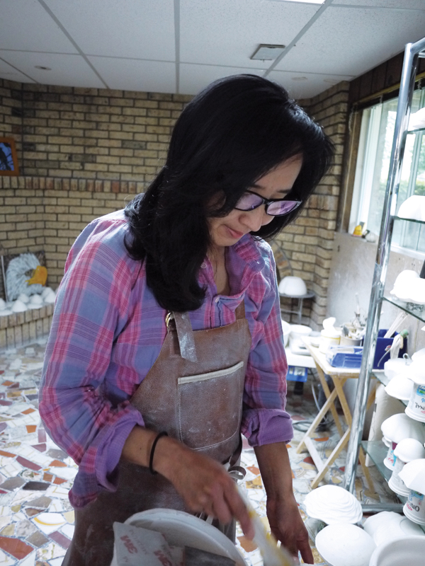 3 Eiko Maeda at work. Photo: Azusa Maeda.