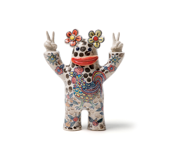 2 Vipoo Srivilasa’s Rooster, 10 in. (25 cm) in height, stoneware, underglaze, white gold luster, 2018.