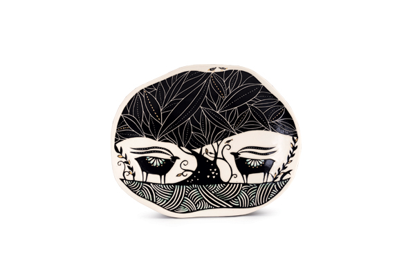 5 Reiko Miyagi’s Tree of Life Plate, 10 in. (25 cm) in width, stoneware, fired in oxidation.