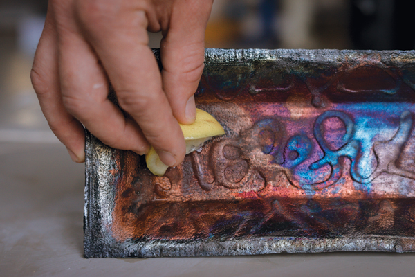 2 To test a glaze’s acid resistance, squeeze a lemon wedge onto a horizontal, glazed surface.