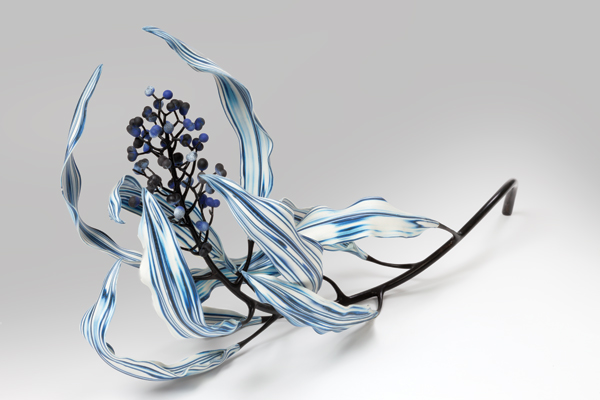 2 Dutch Solomon, 27 in. (69 cm) in length, porcelain, silicon bronze, glass, 2015. Photo: Scott Allen—Hang the Moon Photography.