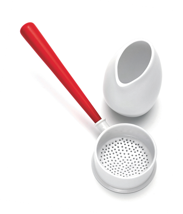 1 Sieve with red handle, wheel-thrown and pierced Limoges porcelain, wooden handle, painted lacquer, 2019; white jug, 2018.