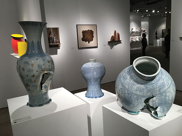 9 Steven Young Lee’s deconstructed vases with the Duane Reed Gallery at the SOFA Expo.
