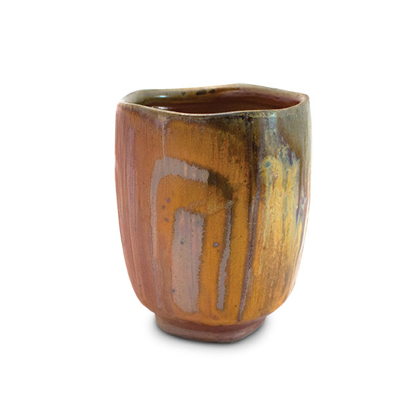 2 Lisa York’s cup, 4 in. (10 cm) in height, wood-fired stoneware, 2019. Photo: Ann Marie Cooper. 
