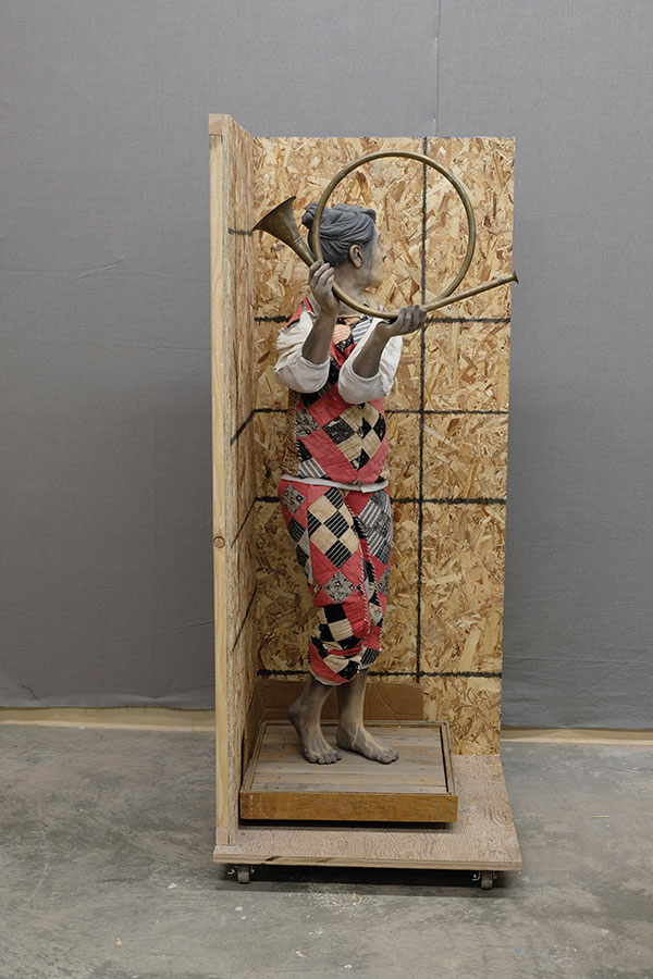 3 The sculpture in its crate, designed so that the base fits snugly against the back corner.