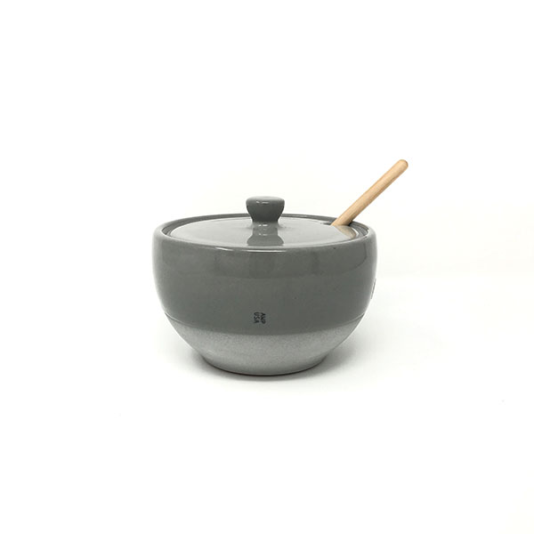 10 Alex Watson’s honey jar, ceramic, 2018.