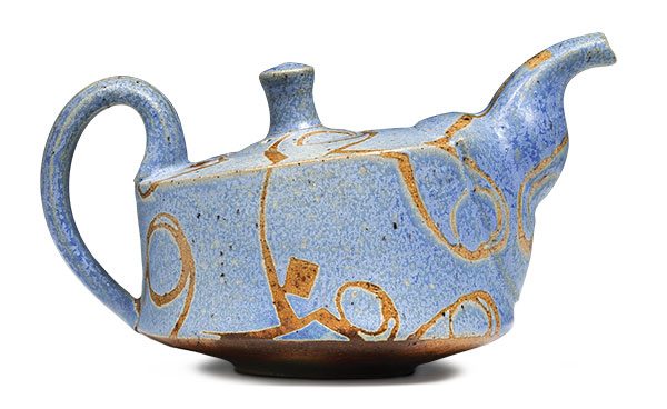 18 Joan Ulrich’s Roundabout, 8 1/2 in. (22 cm) in height, stoneware, fired to cone 10, 2019. 