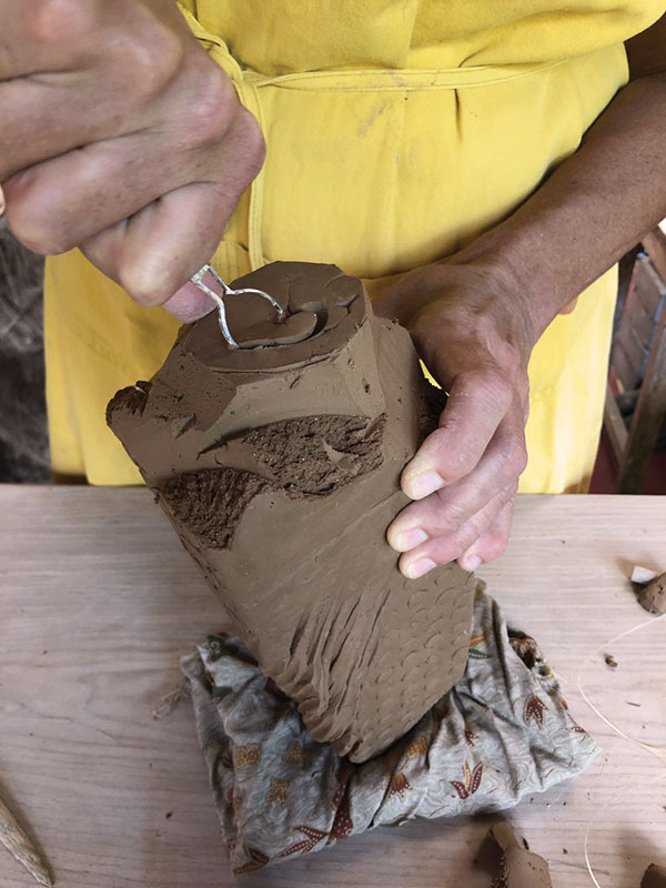 Fig 10 Carve a foot into the bottom of the form with a loop tool and refine.