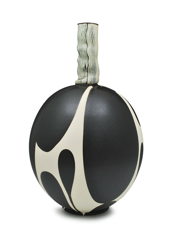 Sam Scott’s black-and-white vase, 14 in. (36 cm) in height, wheel-thrown and handbuilt Kai porcelain, black-matte glaze, fired to cone 11 in reduction, 2018.