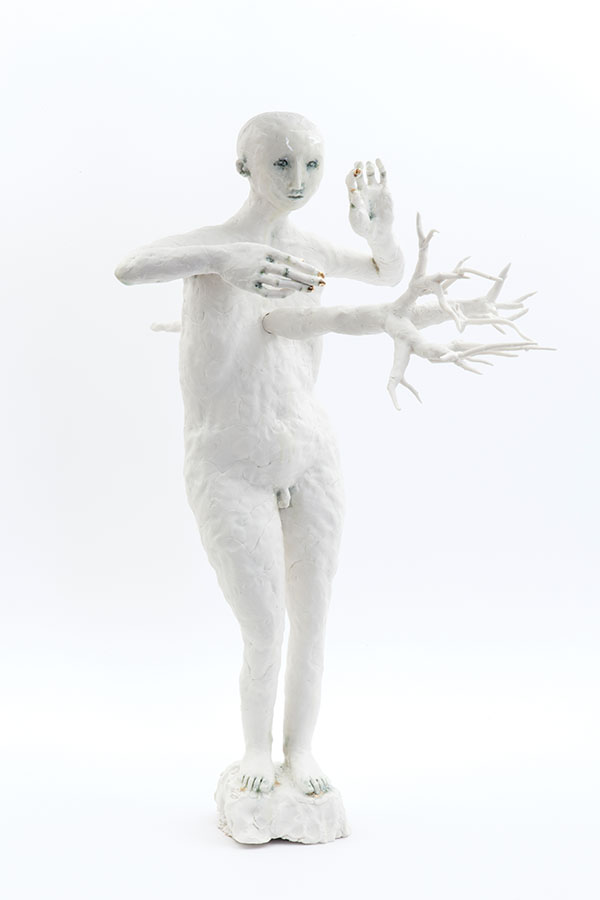1 Splinter, 28 in. (71 cm) in height, porcelain, 2019. Photo: Dewi Tannantt Lloyd.