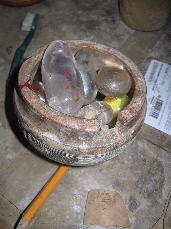 7 Quartz grinding/burnishing stones in Patricia’s studio.