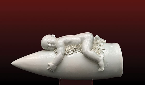 7 Innocence, 28 in. (72 cm) in length. Photo: Jane Milosch.