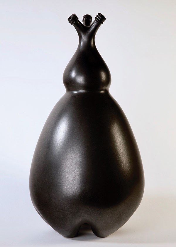 10 Jami Porter Lara’s LDS-MHB-EEMR-1219CE-02, pit-fired foraged clay, 2019.
