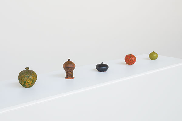 Installation view of Doyle Lane “Weed Pots” at David Kordansky Gallery. Courtesy of David Kordansky Gallery, Los Angeles. Photo: Jeff McLane.