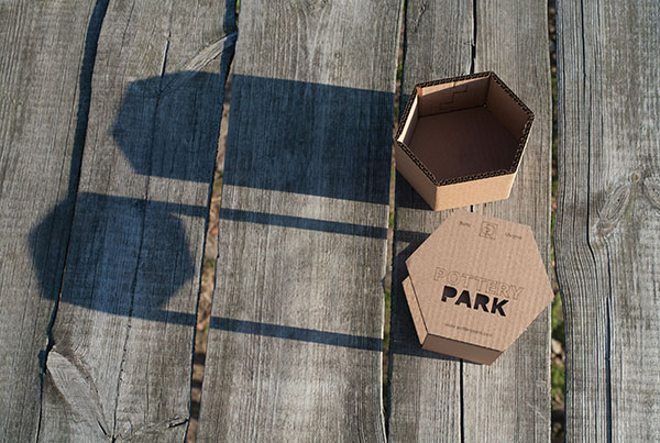 3 Inner and outer parts of the box.