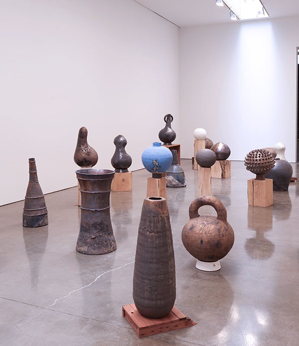 1 Theaster Gates’ “Black Vessel” (installation view) at Gagosian Gallery. Copyright Theaster Gates. Photos: Robert McKeever. Courtesy of Gagosian Gallery.