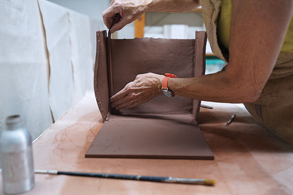3 Use coils along the inside seams to secure the joins fully.