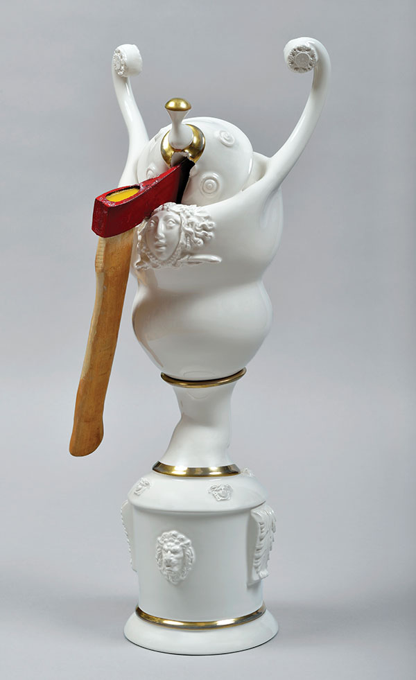 7 Révolution II, 24½ in. (63 cm) in height, porcelain, glaze, gold, axe, 2014-15. Photo: Daniel Roussel.