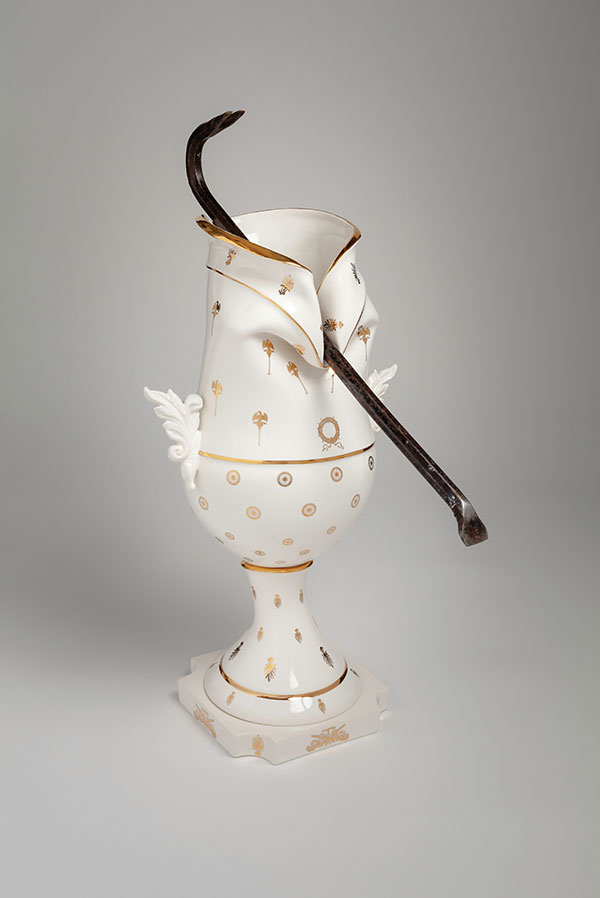 3 Laurent Craste’s Iconocraste à la barre à clou II, 27½ in. (70 cm) in height, porcelain, glaze, lead pigments, matte burnished gold, marble, hand-painted scenes, screen-printed patterns, glaze, bright gold, crowbar, 2019. Photo: Pierre Guillaume.