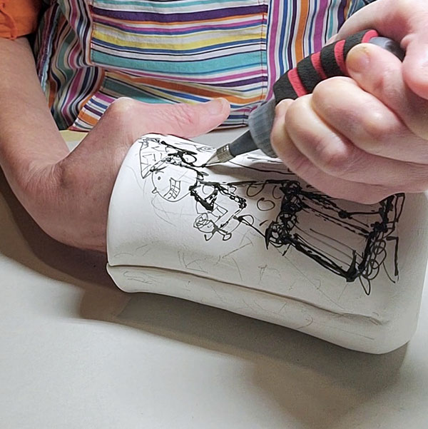 11 Vary the slip-trailer tip size and pressure to create different strokes effects.