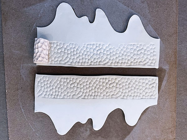 4 Add any texture before cutting the range into individual mountain vases.