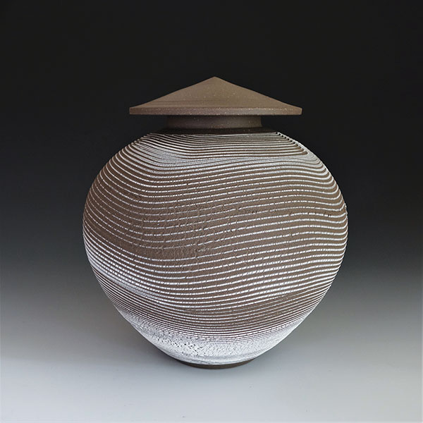 Swoosh Jar, 8½ in. (22 cm) in height, wheel-thrown stoneware, slip, liner glaze, fired to cone 6 in oxidation, 2017.