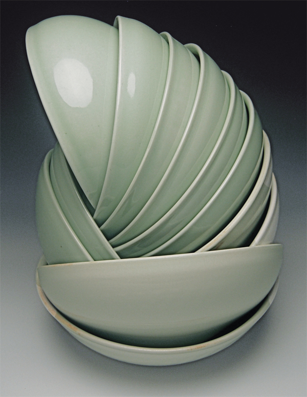 8 Buffet bowl dispenser, wheel-thrown porcelain, glaze.