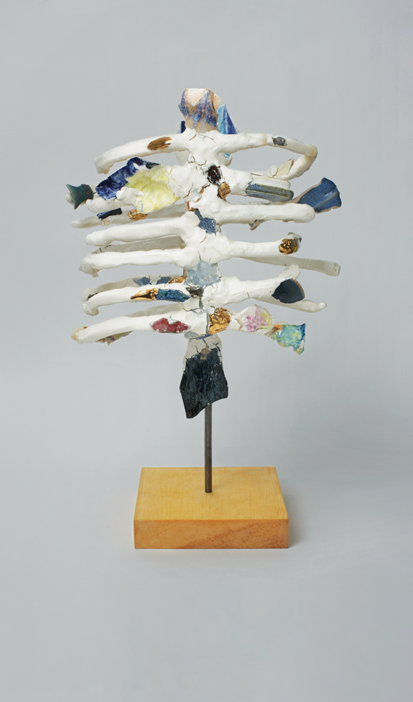 3 Robin Cameron’s Ribless, 22¼ in. (57 cm) in height, ceramic, metal stand, wood base.