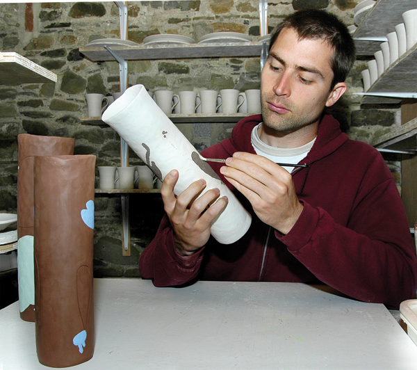 5 Andrew Ludick working in his studio.