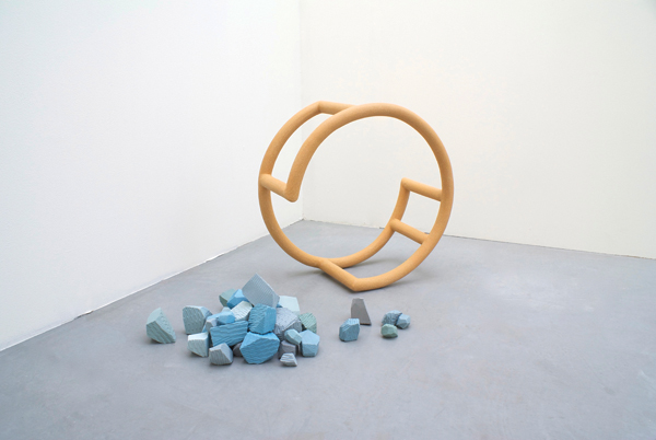 2 Mella Shaw’s Postcard 3, 23½ in. (60 cm) in height, stoneware, porcelain, 2014.