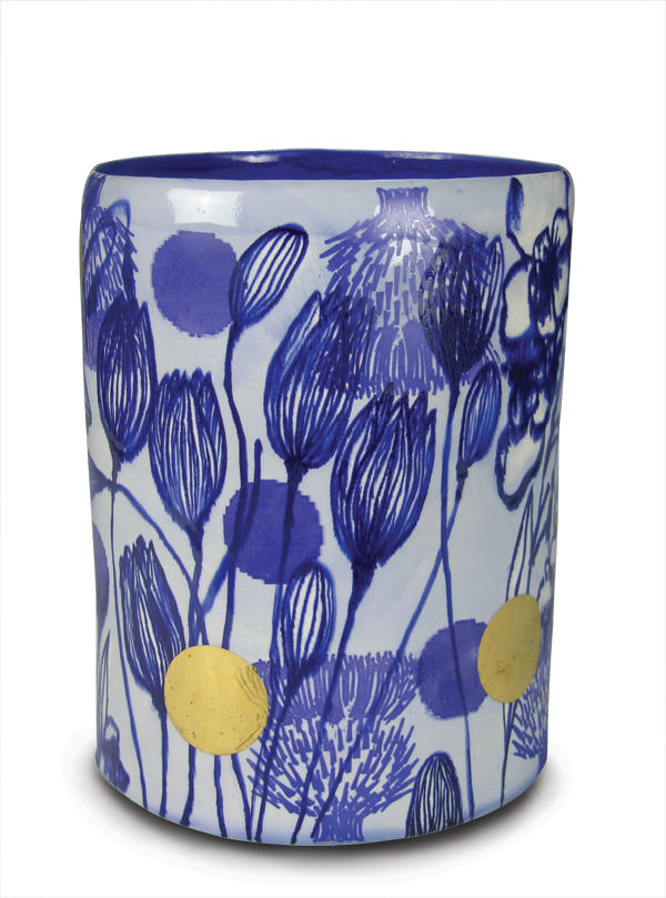 1 Anat Shiftan’s untitled, from the Garden Views series, 14 in. (36 cm) in height, ceramic.