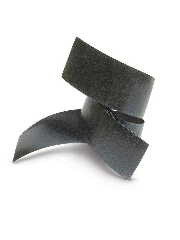1 Kanjiro Moriyama’s Kai (Turn), 18 in. (37 cm) in height, wheelthrown stoneware, glaze, 2015.