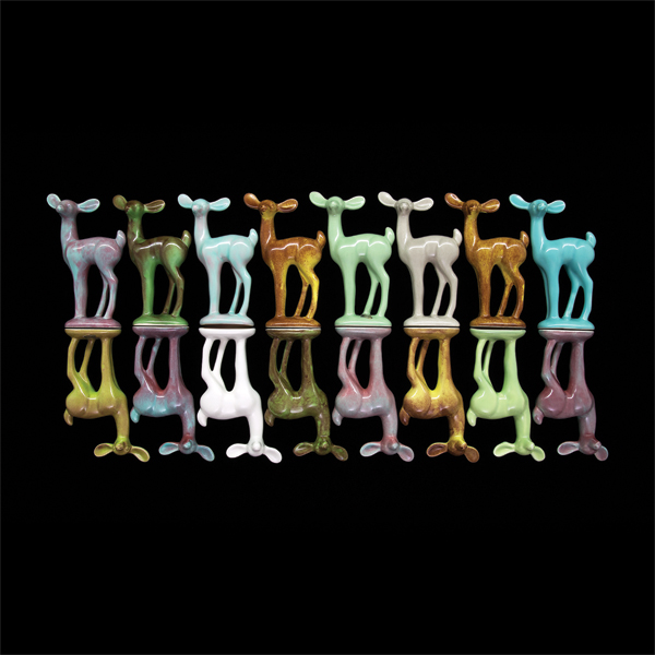 3 Blechmeki’s Tableau 12i, 3 ft. 9 in. (1.2 m) in length, photograph of ceramic figurines, 2015.