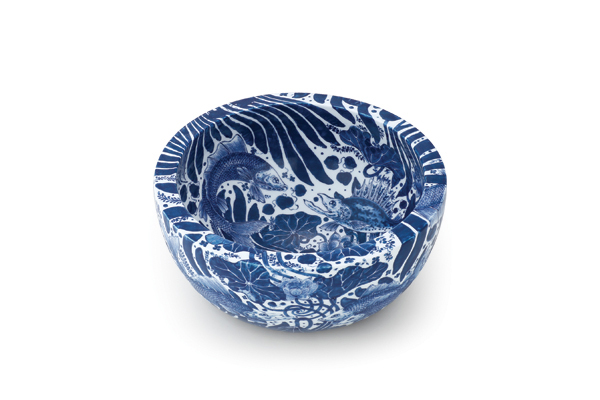 1 Yuki Hayama’s bowl with fish and aquatic plants motif, 11¼ in. (29 cm) in diameter, porcelain, 2016.