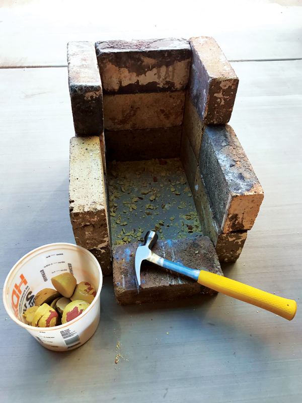 5 Use hard brick and a hammer to smash sinter fired ingots into usable chips.
