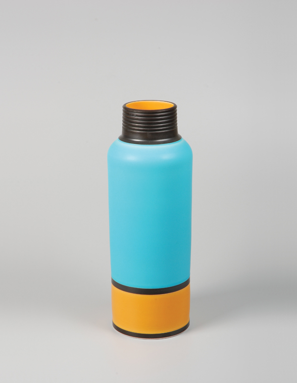 1 Marc Uzan’s bottle, ceramic. 