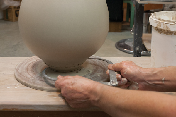 7 Use a pair of callipers to accurately measure the base of the chalice.
