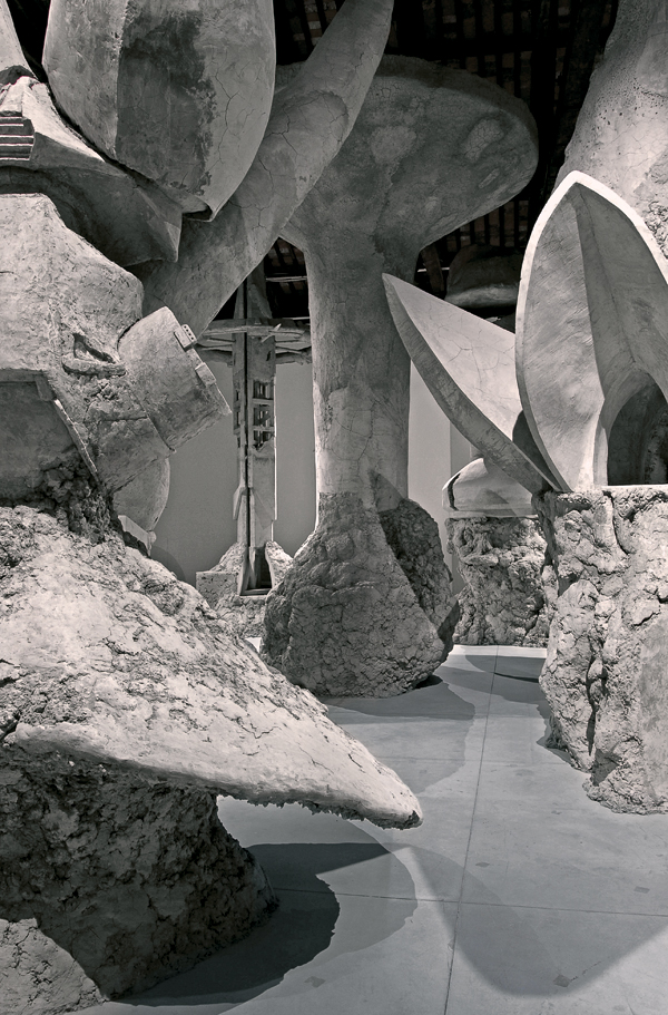 2 Now I Will Be With My Son, The Murderer of Your Heritage, ceramic, 2011. Installed at the 54th Venice Biennial—Argentine Pavilion.