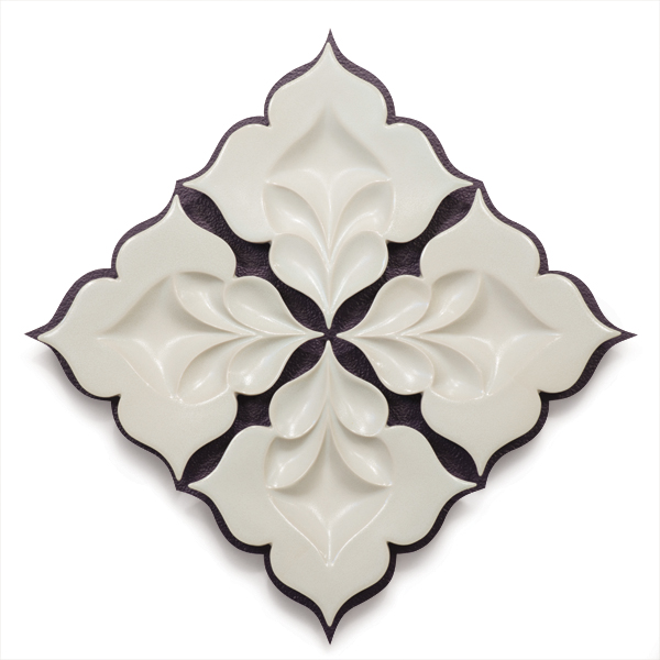 3 Isis, 22½ in. (57 cm) in width, slip-cast porcelain, glaze, fired to cone 9 in an electric kiln, 2014. Photo: Petronella Ytsma.