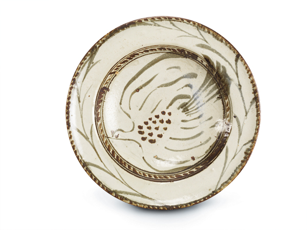 Rupert-SPIRA-Large-early-dish-Oxford-Ceramics-Gallery_480_OUT