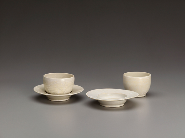 Photo 8_White Ware Cups and Stands