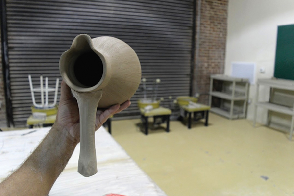 8 Score the attachment area, attach the handle, then pull to the desired length.